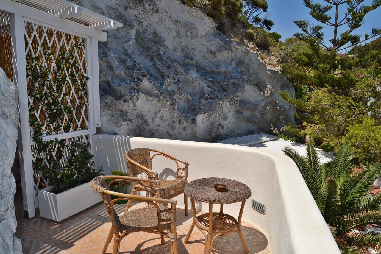 Maridea - Cave Suites Ponza Eksteriør bilde