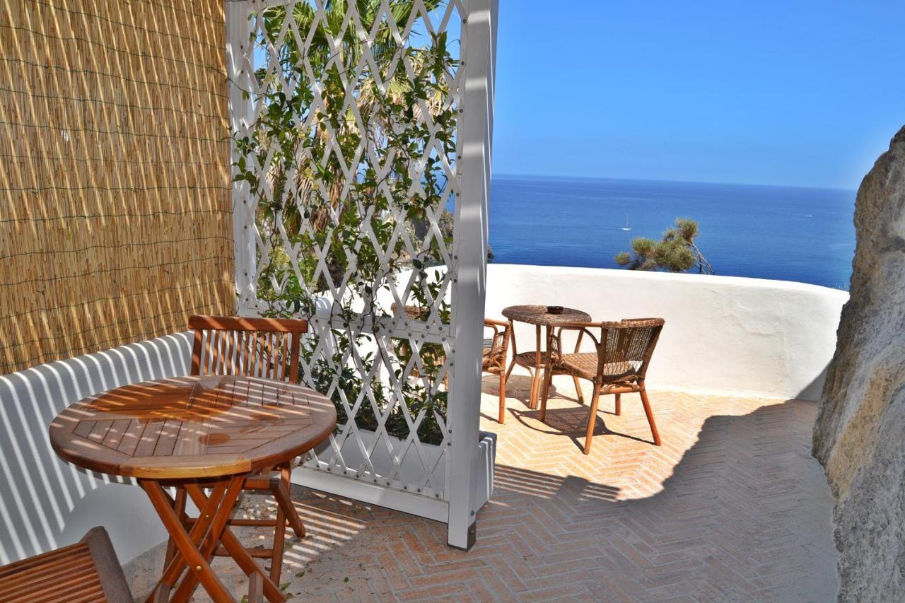 Maridea - Cave Suites Ponza Eksteriør bilde